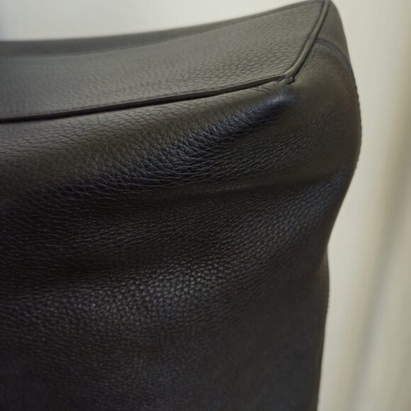 Valentino Rockstud Tote, Gorgeous BLK  Leather Large; More than 45%-off retail - Picture 7 of 16